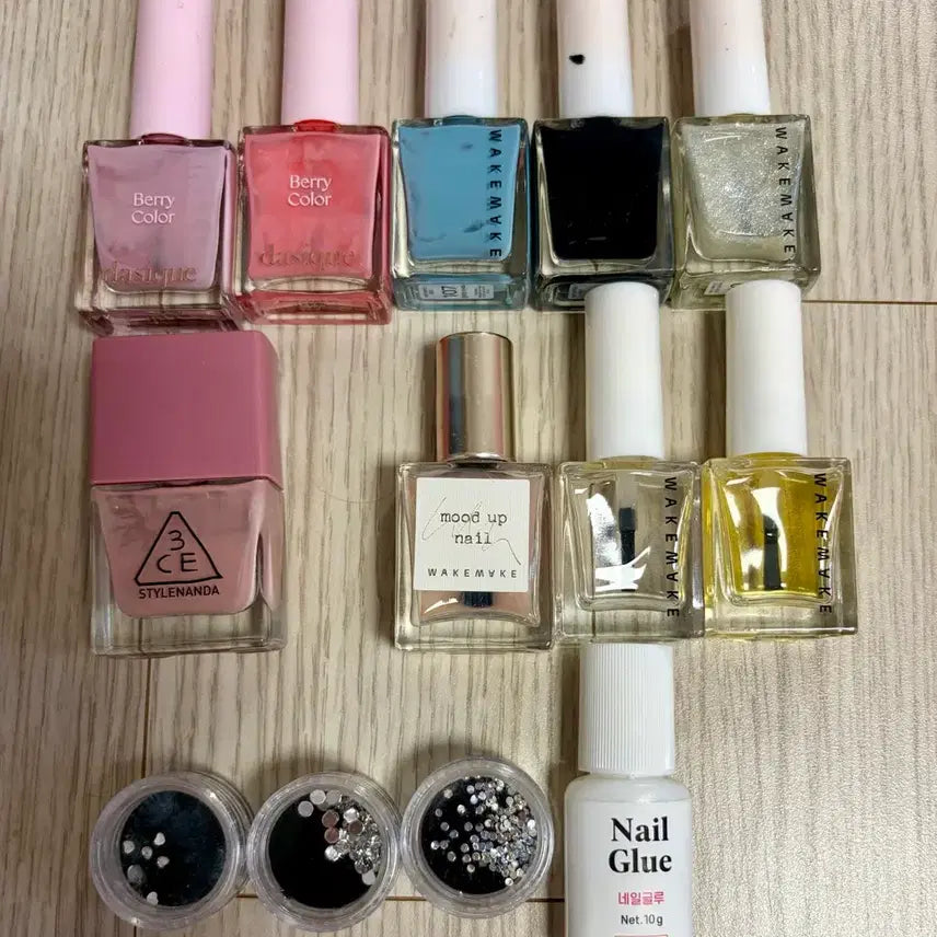 [BUNJANG] Dasique, WakeMake, 3CE Nail Polish, Top Coat, Base Coat, and Cuber Glue Set / 데이지크,웨이크메이크,3ce쓰리씨이 매니큐어네일큐빅글루베이스탑코트폴리쉬