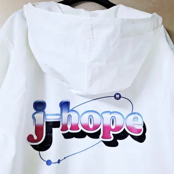[BUNJANG] BTS J-Hope Anorak Windbreaker White M / 방탄소년단 BTS 제이홉 아미 바람막이 아노락 레어템 폴1350