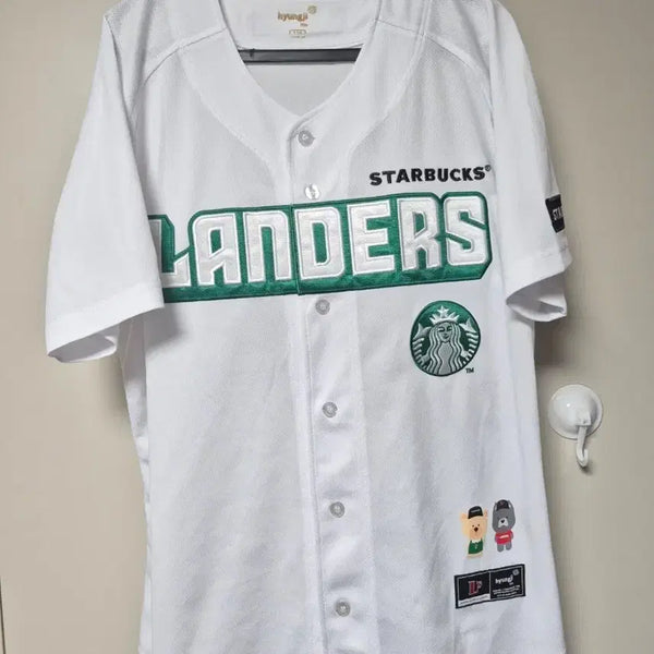 [BUNJANG] SSG Landers Starbucks 22nd Anniversary Edition Authentic Jersey Size 110 / SSG 랜더스 스타벅스 22주년 에디션 정품 유니폼 110사이즈 판매
