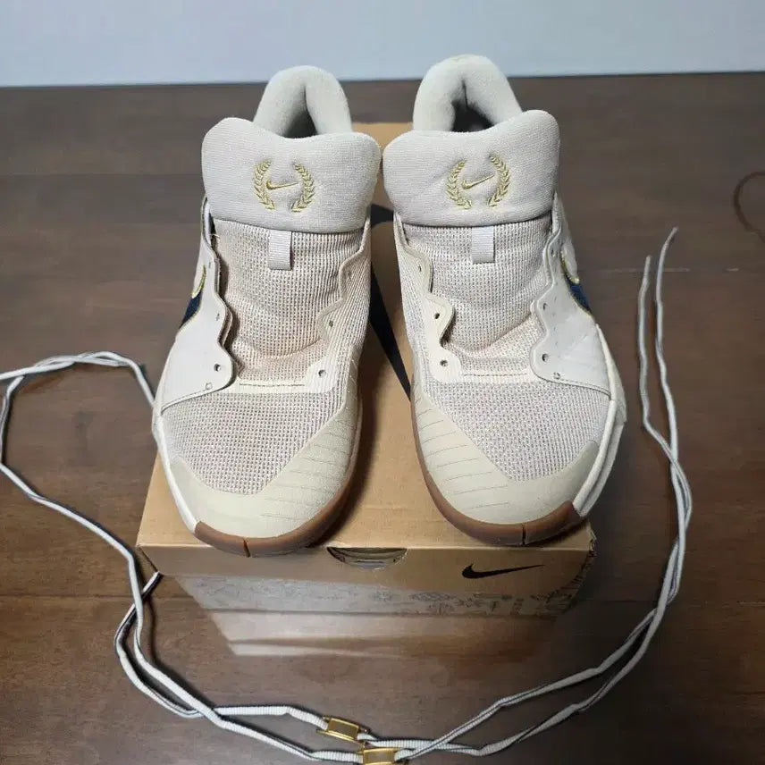 [BUNJANG] Nike GP Challenge Pro Premium Tennis Shoes 265 / 나이키 gp챌린지 프로 프리미엄 테니스화 265