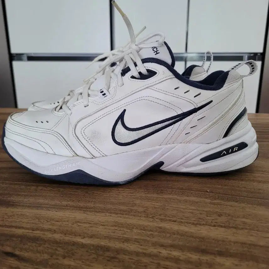 [BUNJANG] Nike Air Monarch IV White/Navy US 10 Athletic Shoes / 나이키 에어 모나크 IV 흰/남 280mm