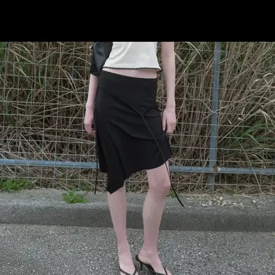 [BUNJANG] Black Skirt (New) / 기준블랙스커트(새제품)