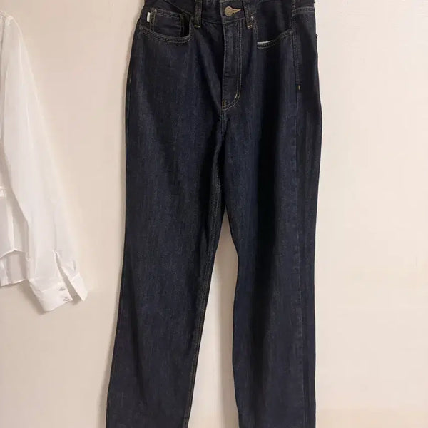 [BUNJANG] M.Glowny Emma Jeans / M 글로니 Emma 엠마진 청바지팝니다