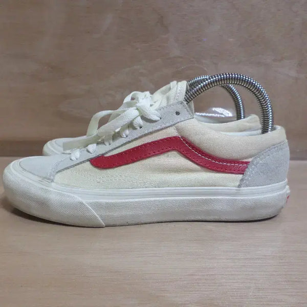 [BUNJANG] Vans Old Skool Sneakers / 후루룩구제2 230 반스 올드스쿨 운동화 스니커즈 260707