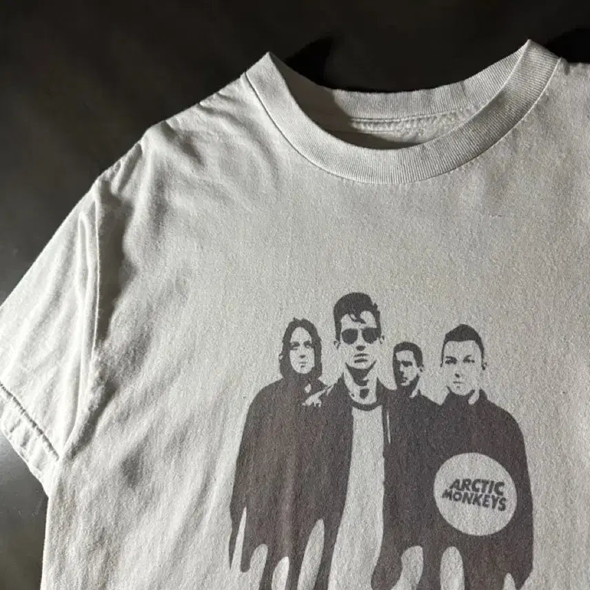 [BUNJANG] 00s Vintage Arctic Monkeys Band T-Shirt / 00s 빈티지 악틱몽키스 밴드 티셔츠