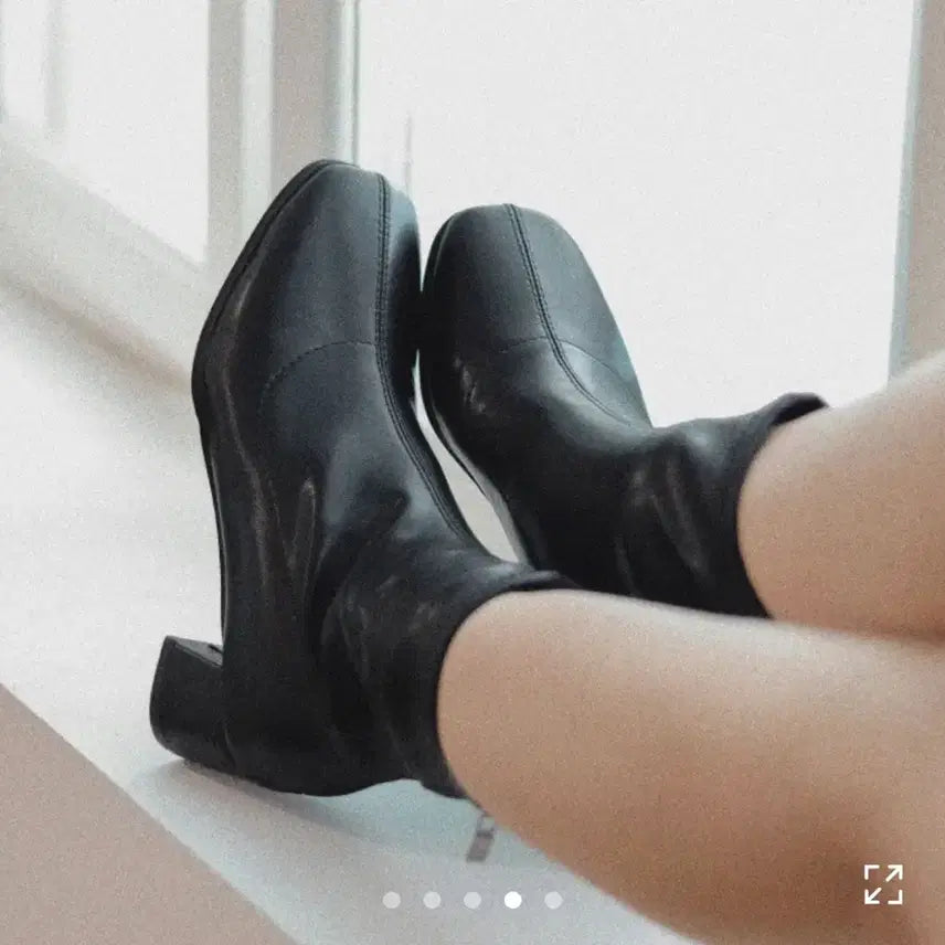 [BUNJANG] EFT.made Roan Square 5cm Sock Boots / 이프트 [EFT.made] 로안 스퀘어 삭스부츠 5cm