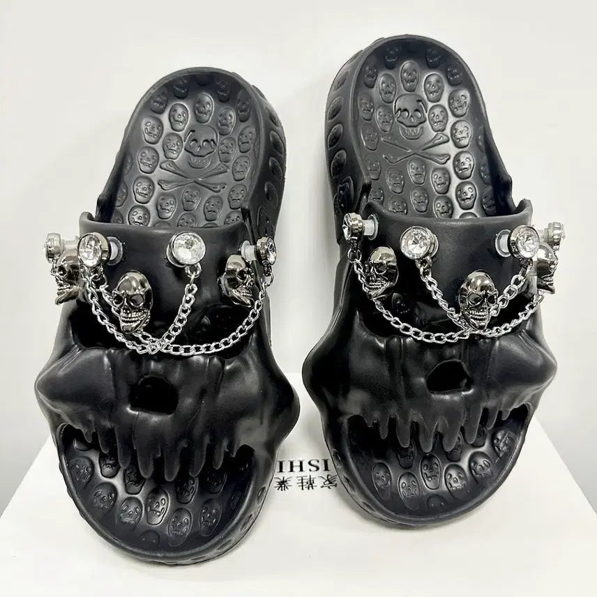 [BUNJANG] Goth Style Skull Chain Slip-on Shoes / 다크 펑크 해골 체인 장식 고스 스타일 슬리퍼