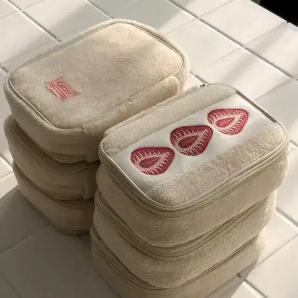 [BUNJANG] Strawberry Sandwich Pouch / 캇제 딸기 산도 파우치