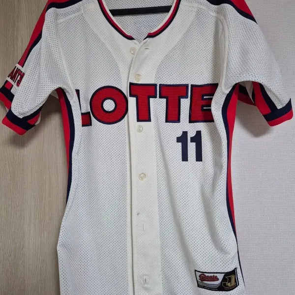 [BUNJANG] Lotte Giants Old Uniform Choi Dong-won #11 Size 100 / 롯데자이언츠 올드 유니폼 100사이즈 최동원 마킹 판매합니다