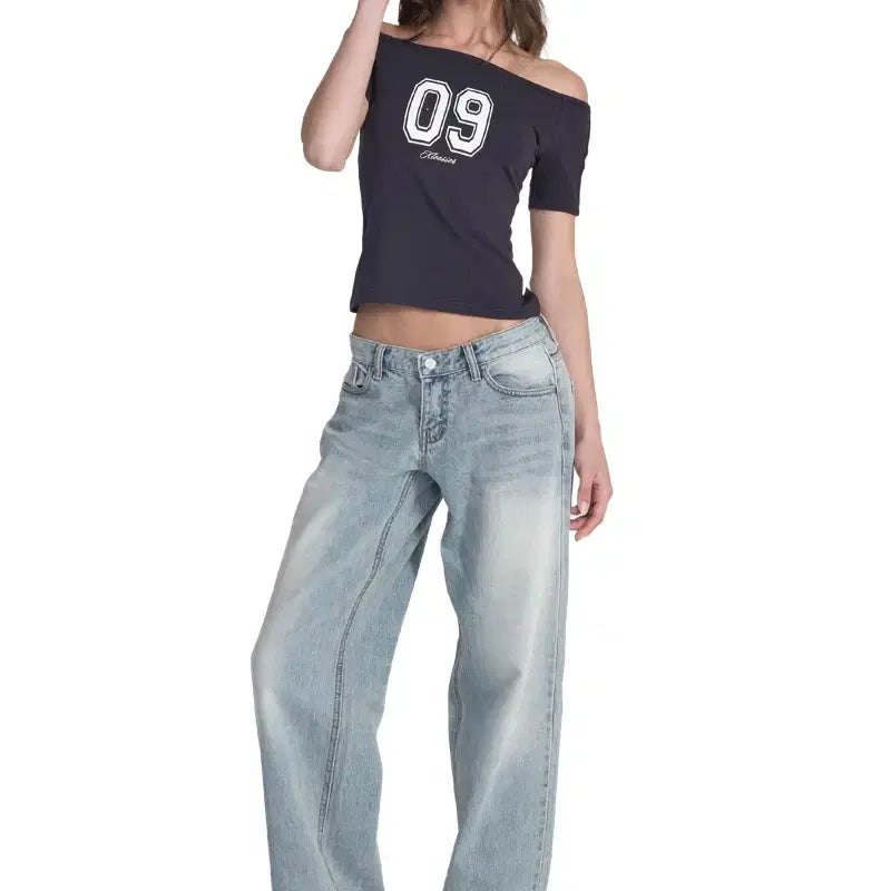 [BUNJANG] Clishere Numbering Slim Off-Shoulder Short-Sleeve T-Shirt / 클리시어 넘버링 슬림 오프숄더 프린팅 티셔츠 반팔