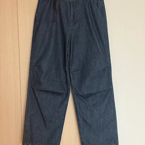 [BUNJANG] Musinsa Standard City Leisure Belted Denim Parachute Pants / 무탠다드 시티 레저 벨티드 데님 파라슈트 팬츠 (33 사이즈)