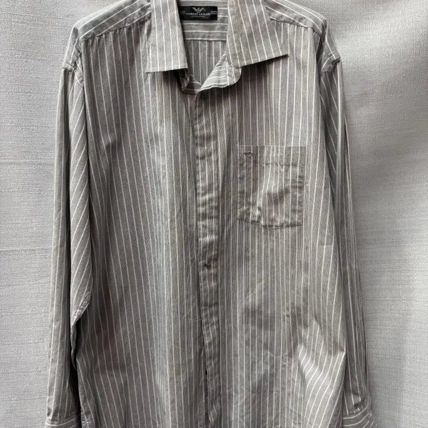 [BUNJANG] Giorgio Armani Le Collezioni Stripe One-Pocket Shirt / 조르지오 아르마니 레 콜레지오니스트라이프 원포켓 셔츠 105