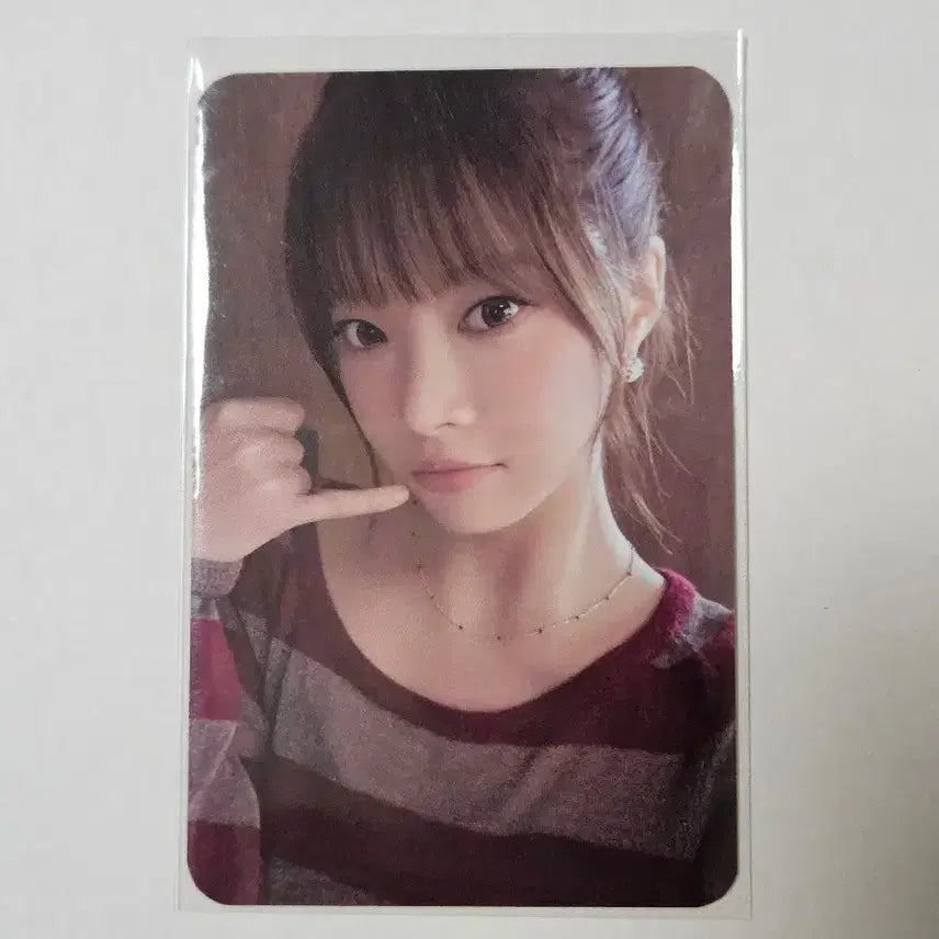 [BUNJANG] LE SSERAFIM Hong Eunchae Lucky Draw Photocard / 르세라핌 홍은채 특전 포카