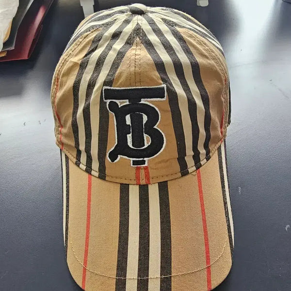 [BUNJANG] Burberry TB Logo Ball Cap Beige / 정품 버버리 TB 로고 볼캡 베이지
