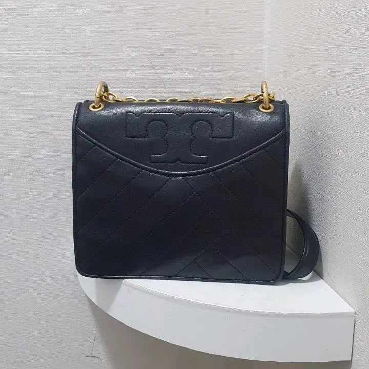 [BUNJANG] Tory Burch Kira Quilted Shoulder Bag Crossbody Bag / 토리버치 키라 퀼팅 숄더백 크로스백