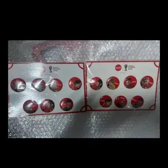 [BUNJANG] BTS Coca-Cola Collaboration Badge Set Bundle / 방탄 bts 희귀 한정판 코카콜라 콜라보 뱃지 셋트2세트 일괄