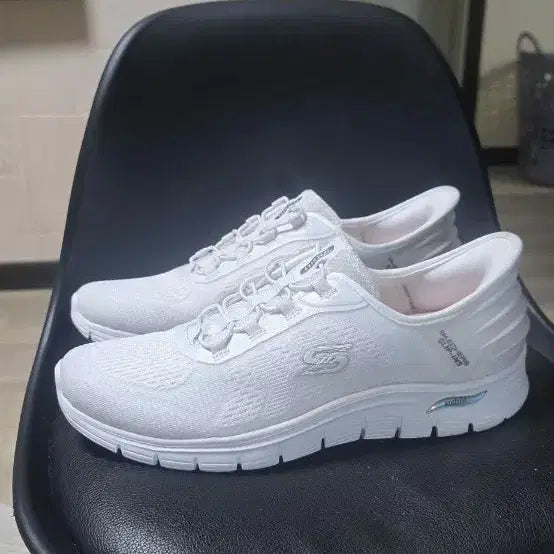 [BUNJANG] Skechers Sneakers White 260 / 스케쳐스  운동화 흰색 260