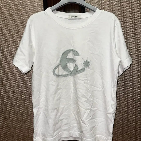 [BUNJANG] Eliott White Graphic T-Shirt / 엘리오티 화이트 그래픽 반팔티