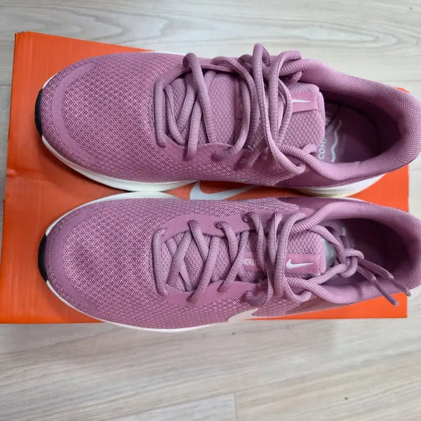 [BUNJANG] Nike Revolution 7 Pink / 나이키레볼루션7 핑크. (새상품 )(정품)