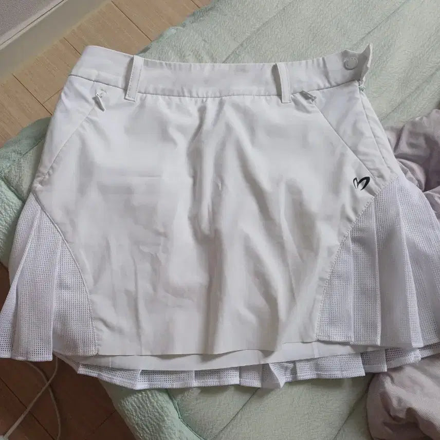 [BUNJANG] Master Bunny White Edition Pleated Golf Skirt Size 0 (44) / 마스터버니 화이트에디션 [0사이즈: 44]