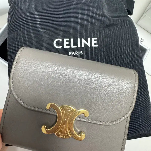 [BUNJANG] Celine Triomphe Cardholder Shiny Lambskin Pebble / 셀린느 트리오페 카드지갑 / 부드러운 샤이니 램스킨 / 페블
