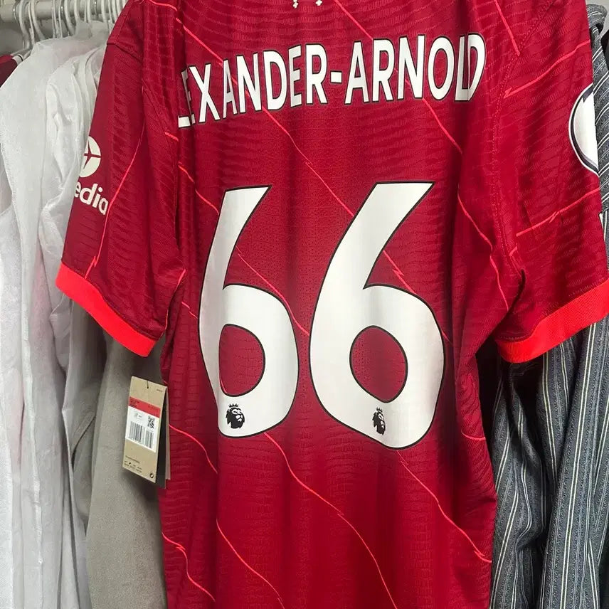 [BUNJANG] Liverpool 21-22 Home Authentic Arnold Jersey (New with Tags) / 21-22 리버풀 홈 어센틱 아놀드 택채새상품
