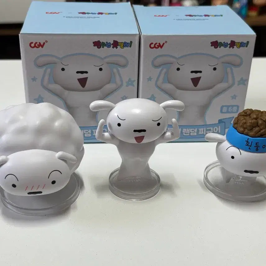 [BUNJANG] Crayon Shin-chan Snowball Figure Bundle Set / 짱구 CGV 흰둥이 피규어판매(일괄)