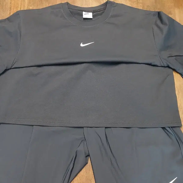 [BUNJANG] Nike Black T-Shirt and Shorts Set / 나이키 반팔 티셔츠 검정색 + 반바지 세트