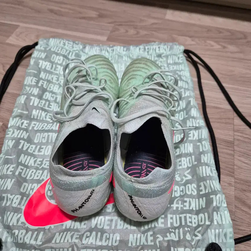 [BUNJANG] Nike Phantom GX2 Elite AG 270mm Soccer Cleats / 270mm 나이키팬텀gx2 엘리트AG