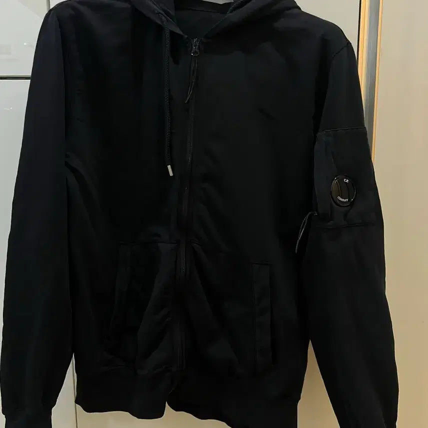 [BUNJANG] CP Company Logo Detail Zip-Up Hoodie L (Near Mint Condition) / 26ss cp컴퍼니 후드집업 L (새상품급)
