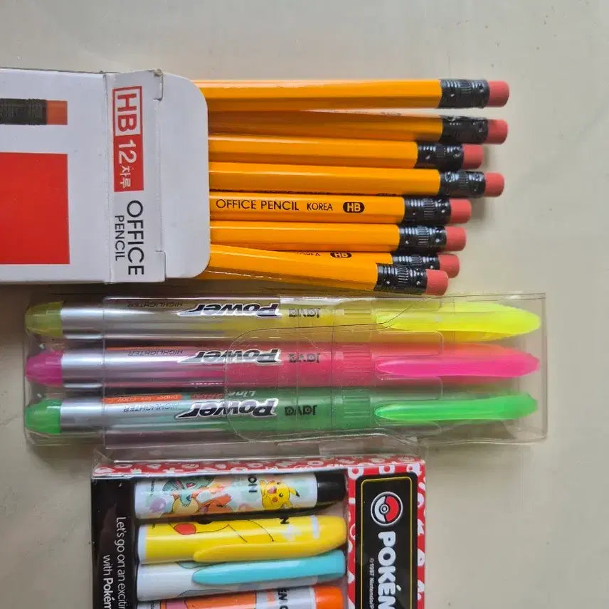 [BUNJANG] HB Pencils (8 pcs) with Pokemon Pencil Case and Highlighters Set / HB 연필 8자루 / 포켓몬 펜슬 케이스 / 형광펜 세트
