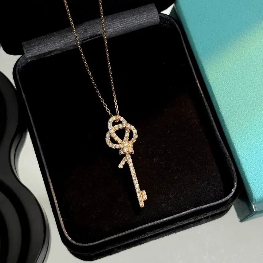 [BUNJANG] Tiffany & Co. Kids Series Key Pendant Necklace with Diamonds / 티파니 앤 코 키즈 시리즈 키 펜던트 다이아몬드 여성 목걸이