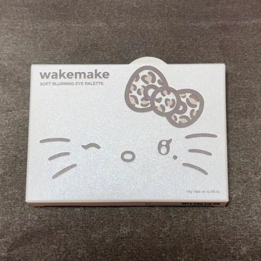 [BUNJANG] WAKEMAKE x GALYKITTY Soft Blurring Eye Palette #30 (Sealed) / 미개봉) 웨이크메이크 갸루키티 아이팔레트 30호