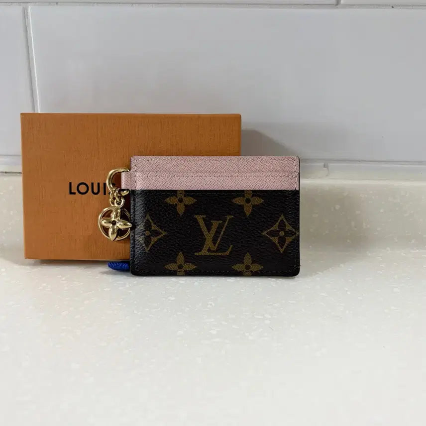 [BUNJANG] Louis Vuitton Monogram LV Charm Card Holder / [정품] 루이비통 모노그램 LV 참 카드지갑