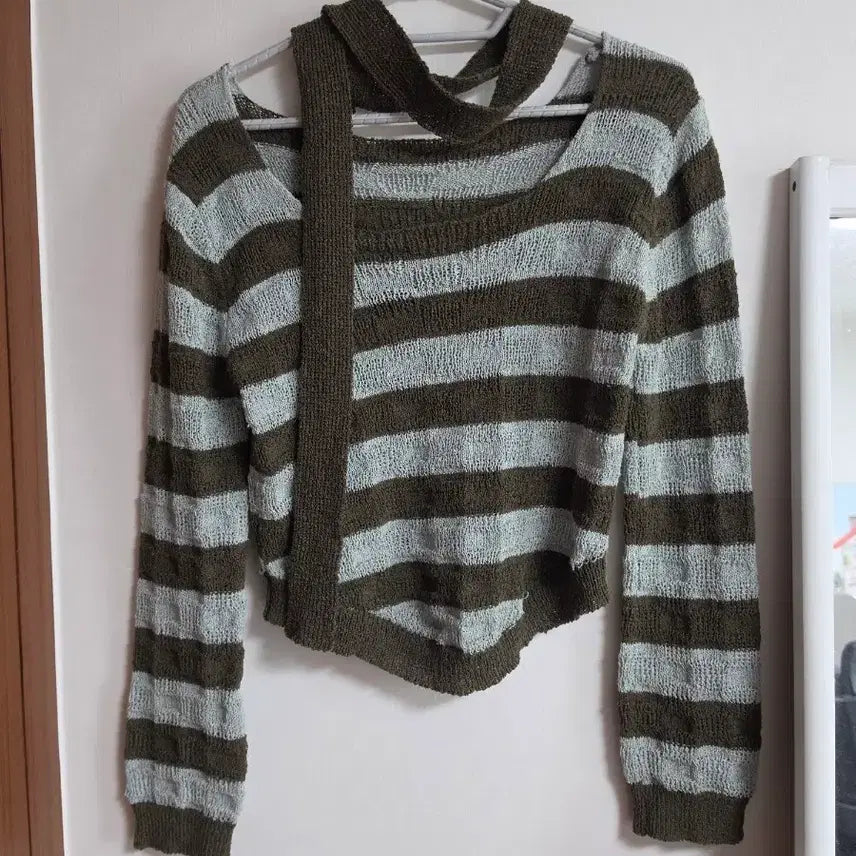 [BUNJANG] Loop Sprite Short Knit Sweater / 루프 스프라이트 숏니트 스웨터