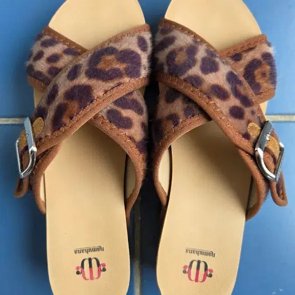 [BUNJANG] Namuhana Buckle Sandals Leopard Pattern / 나무하나 버클샌들