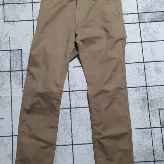 [BUNJANG] Uniqlo Beige Chino Pants / 유니클로 베이지 치노팬츠 면바지 32
