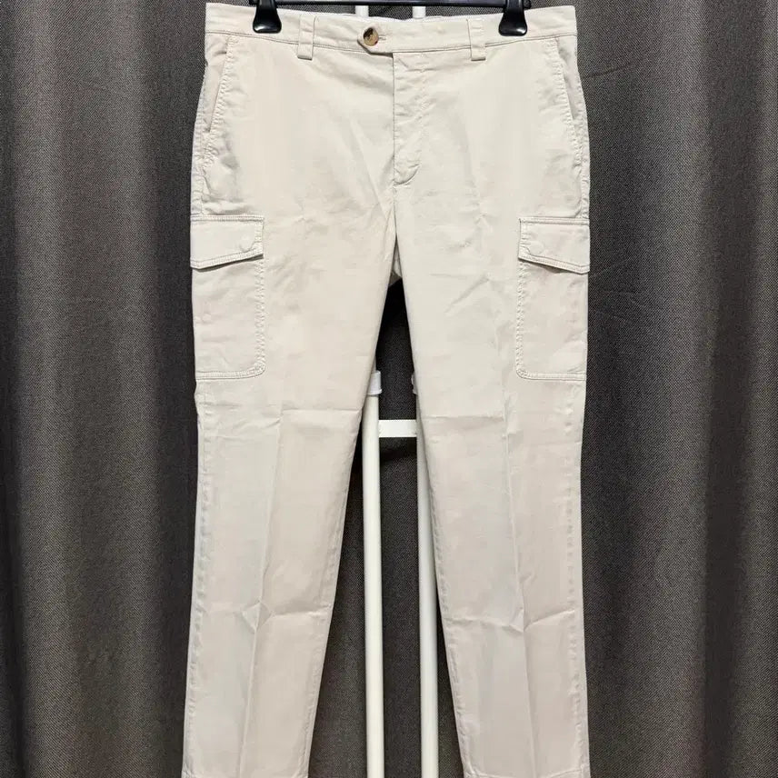 [BUNJANG] Brunello Cucinelli Leisure Fit Beige Cargo Pants (Size 52) / 브루넬로 쿠치넬리 레저핏 베이지 카고 팬츠 (52) 국내 35-37 정리