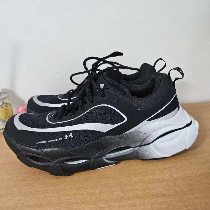 [BUNJANG] Under Armour Halo Racer Running Shoes - Size 270 / 언더아머 헤일로 레이서 270사이즈 런닝화(택포)