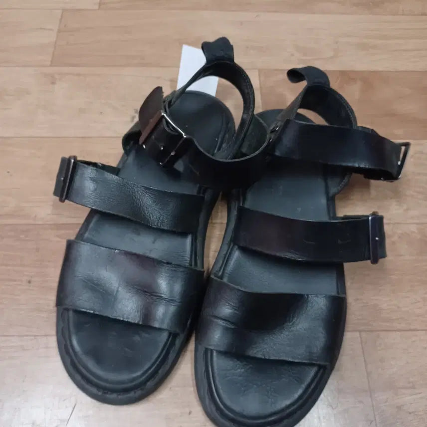 [BUNJANG] Dr. Martens Men's Leather Sandals Black / V-16/닥터마틴 정품 남성용 가죽 샌들 255-260