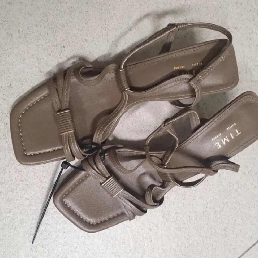 [BUNJANG] Time (by Hansem) Women's Sandals - Size 240 / 한섬 타임 샌들 새상품 240