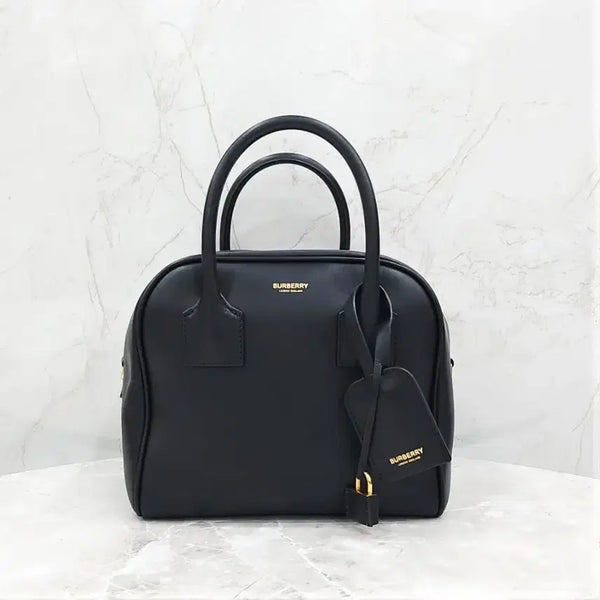 [BUNJANG] Burberry Leather Cube Bag Small 8015914 / 버버리 레더 큐브백 스몰 8015914