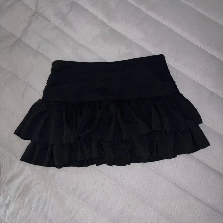 [BUNJANG] Brandy Melville Black Frill Mini Skirt / 브렌드멜빌깔 블랙 프릴 스커트