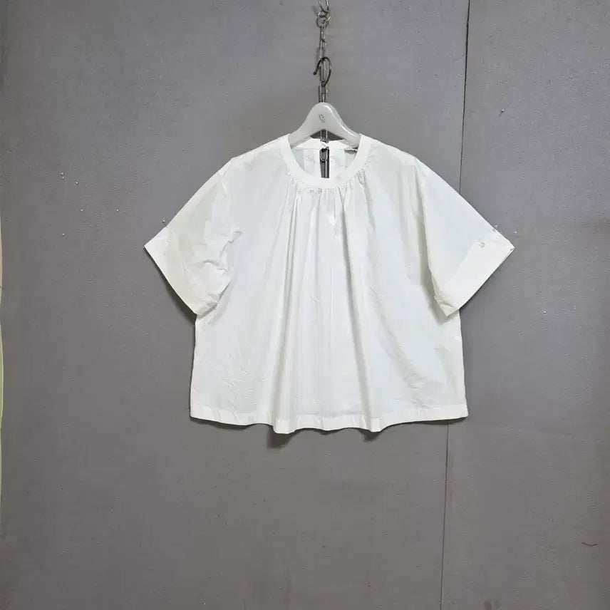[BUNJANG] Uniform Bridge White Blouse Size S / 유니폼브리지 화이트 블라우스 S   n7702