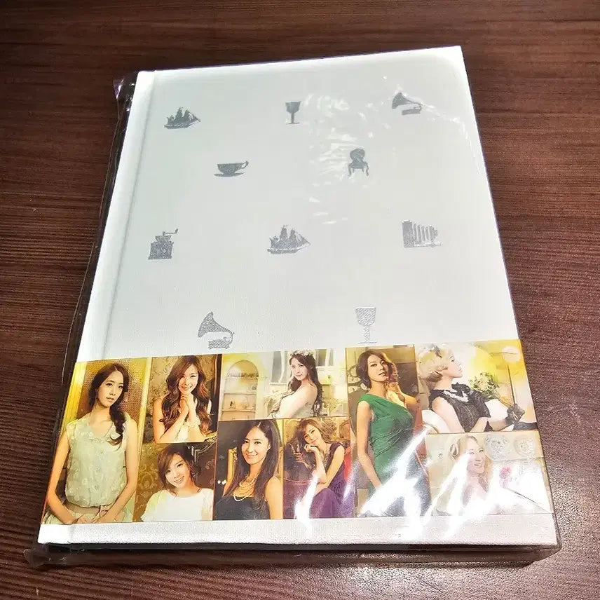 [BUNJANG] Girls' Generation 2013 Diary Goods Taeyeon Yoona Tiffany / 소녀시대 2013년 다이어리 굿즈, 태연. 윤아. 티파니