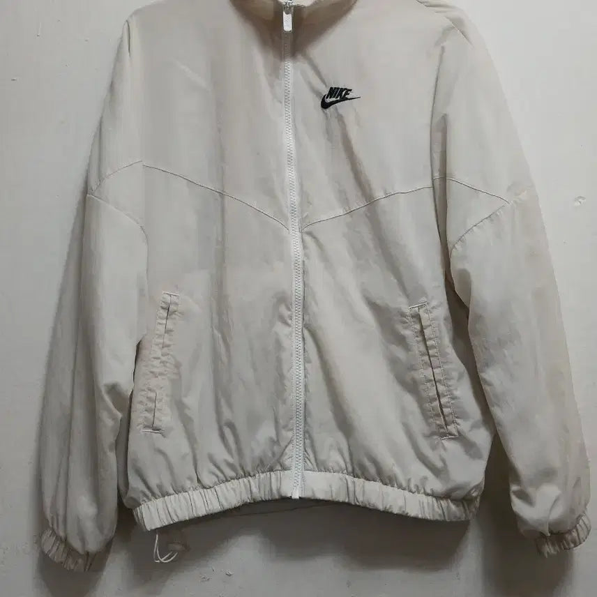 [BUNJANG] Nike Women's Woven Windbreaker Jacket Size S (80) / 나이키 여성 우븐 바람막이 자켓 점퍼 사이즈 S(80) 85-90