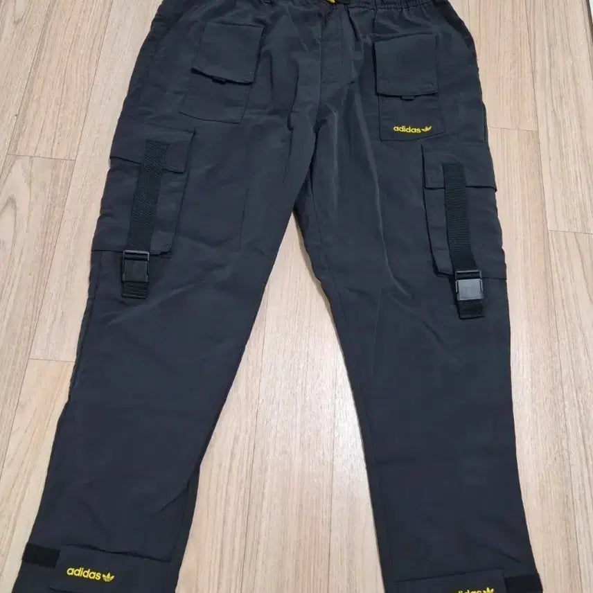 [BUNJANG] Adidas Tech Cargo Pants Black 3XL / 아디다스 테크 카고 팬츠 블랙 판매