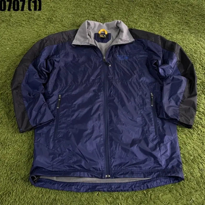 [BUNJANG] Mountain Hardwear Zip-Up Windbreaker Jacket - Men's XL (Navy/Black) / 마운틴하드웨어 집업 자켓 바람막이 남성용 네이비/블랙 XL