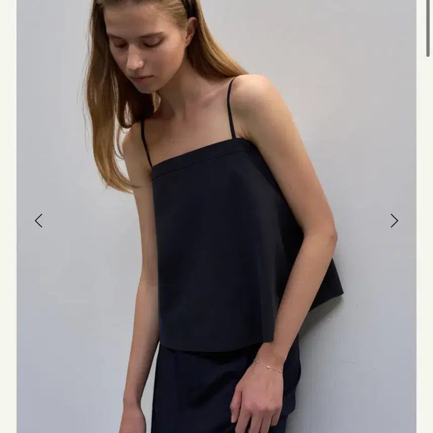 [BUNJANG] sie Sleeveless Blouse Navy / 시에 sie 피아 슬리브리스 블라우스 네이비 S