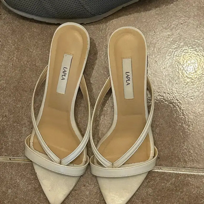 [BUNJANG] La Plata Jessica Sandals Heel 5cm Size 37 (240) / 라플라 제시카샌들힐 5cm 37사이즈(240)